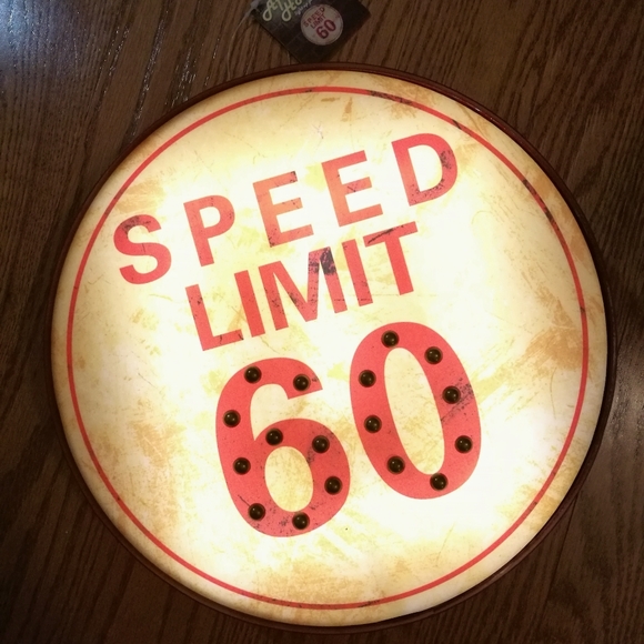 ☀ NWT Speed Limit 60 Light Up Sign ☀ - Picture 2 of 6